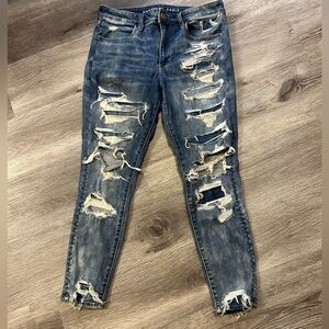 American Eagle women’s distressed jeans size 12 stretch HI-RISE JEGGING